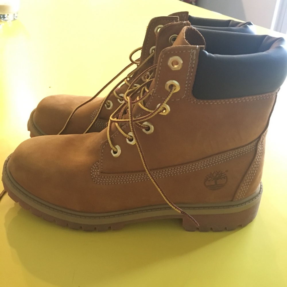 Timberlands size 5.5y
